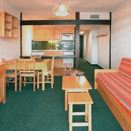 Multi-residences 1650 Apartment