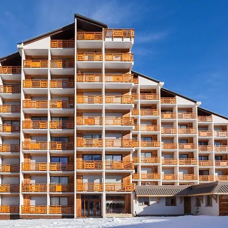 Multi-residences 1650 Apartment